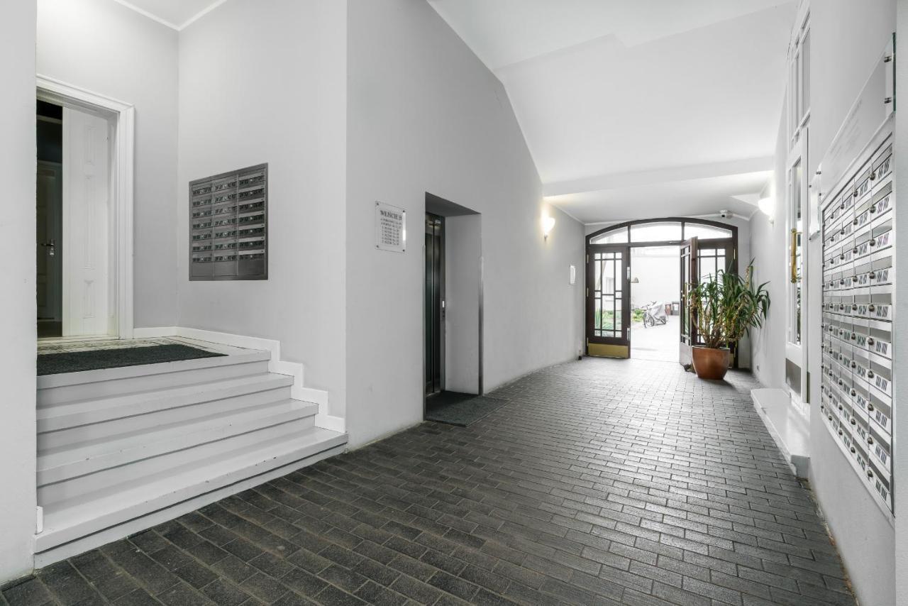 Apartments City Center Saint Wojciech By Renters Poznań Extérieur photo