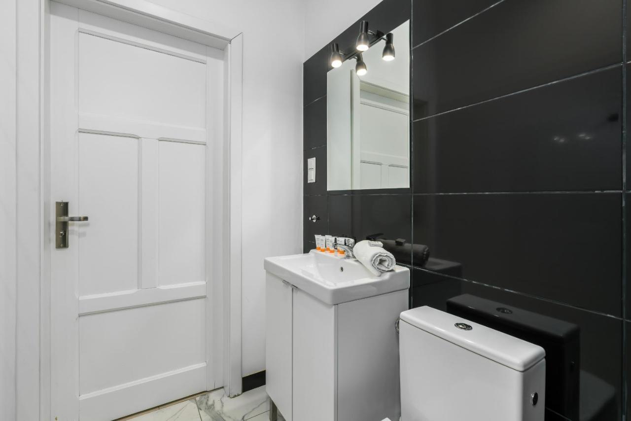 Apartments City Center Saint Wojciech By Renters Poznań Extérieur photo