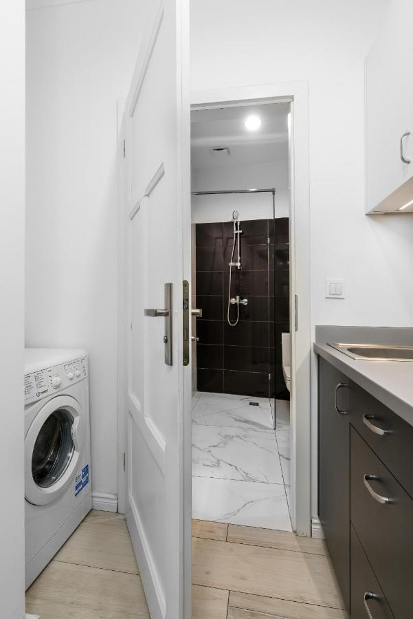 Apartments City Center Saint Wojciech By Renters Poznań Extérieur photo