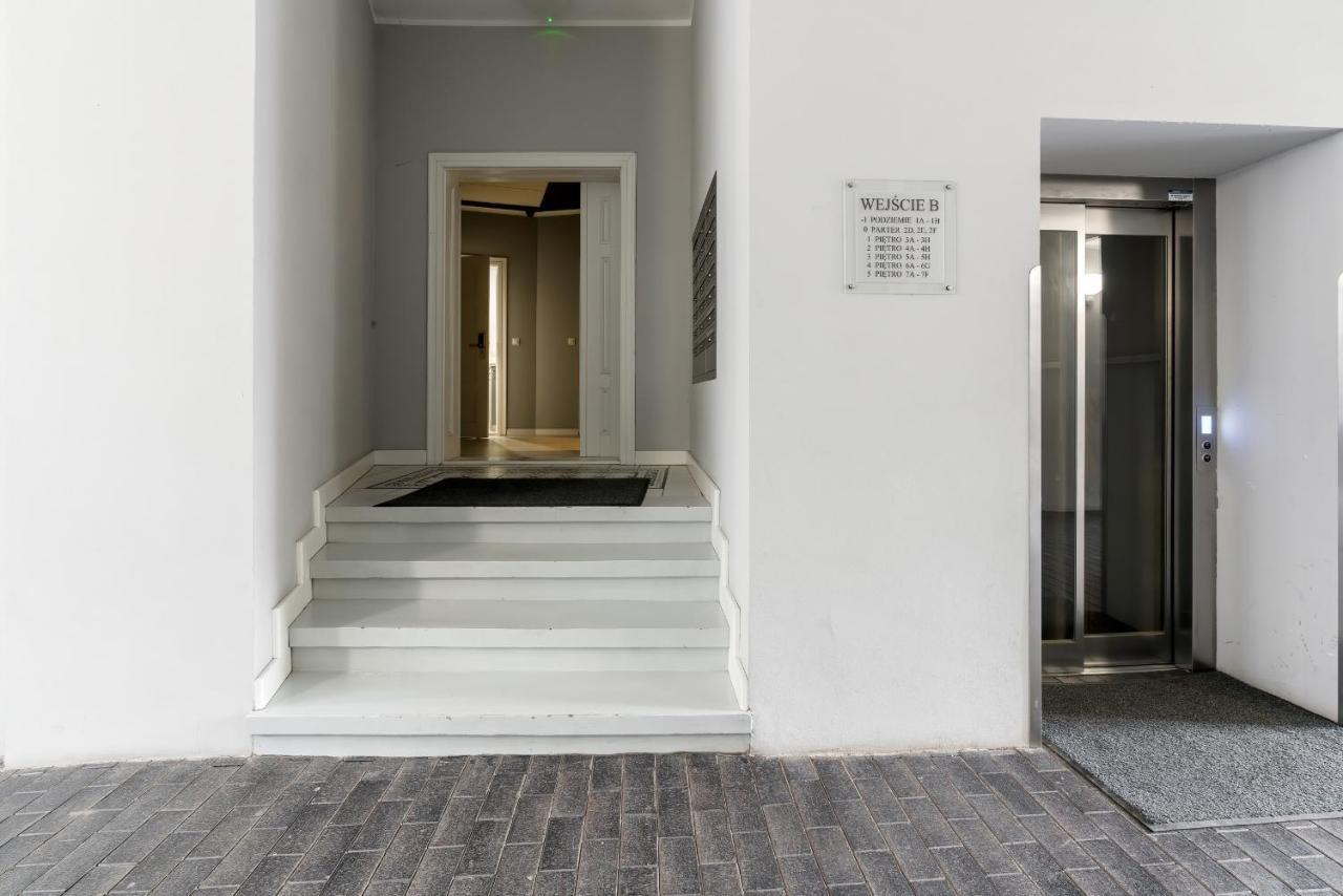 Apartments City Center Saint Wojciech By Renters Poznań Extérieur photo