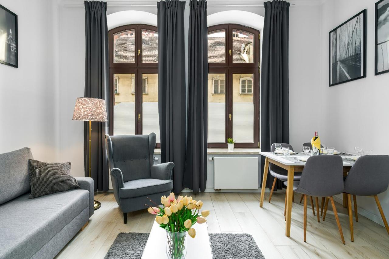 Apartments City Center Saint Wojciech By Renters Poznań Extérieur photo