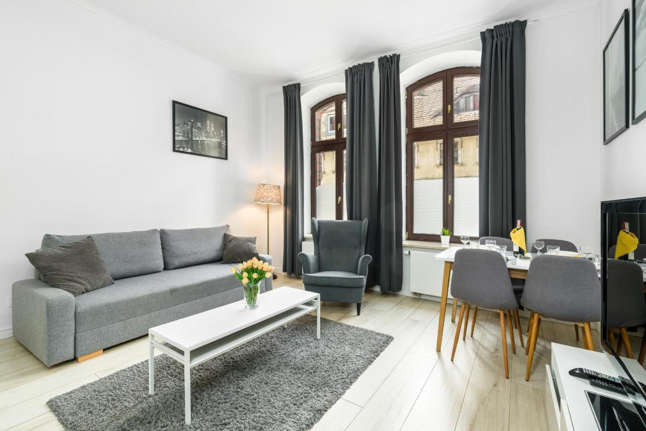 Apartments City Center Saint Wojciech By Renters Poznań Extérieur photo