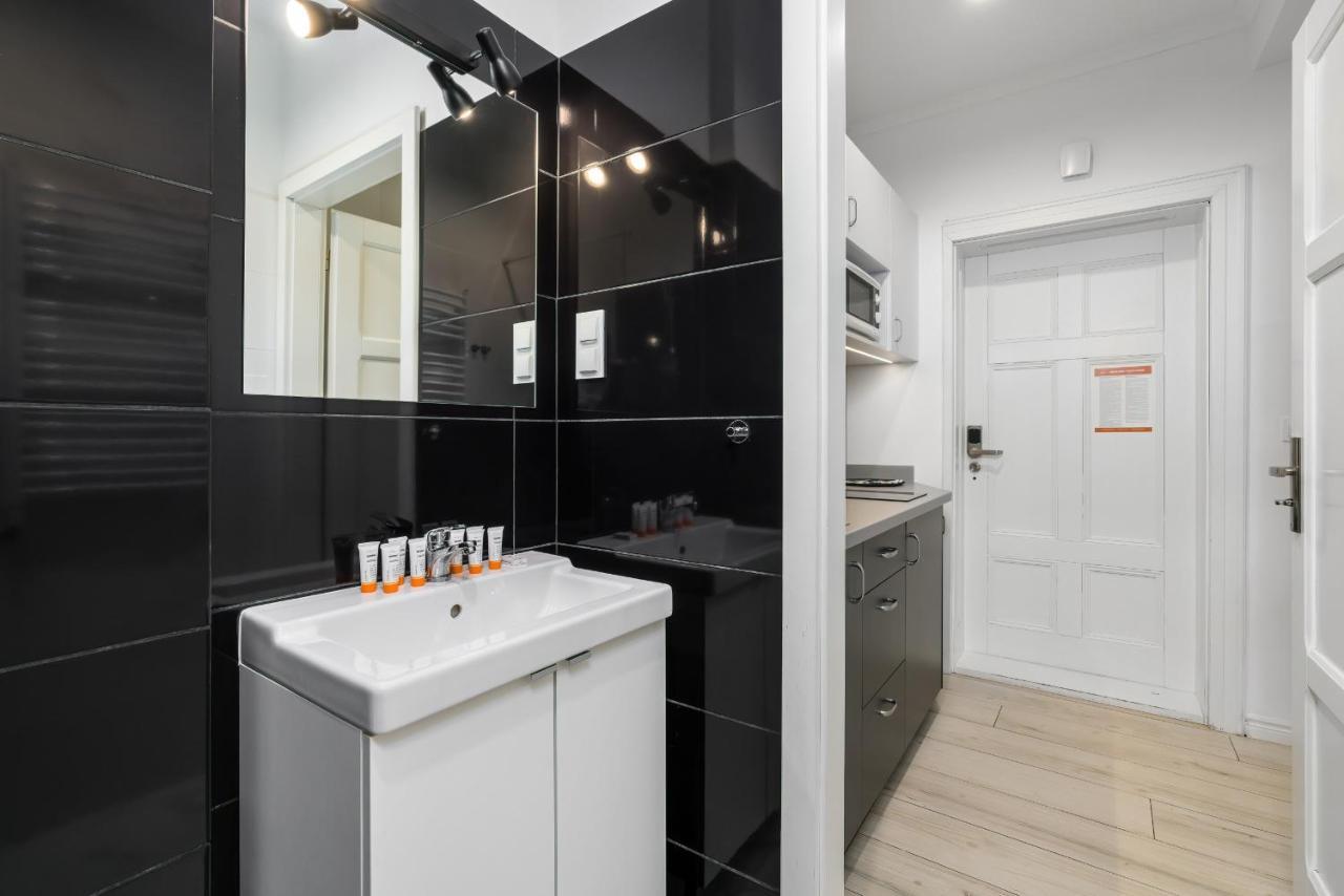 Apartments City Center Saint Wojciech By Renters Poznań Extérieur photo